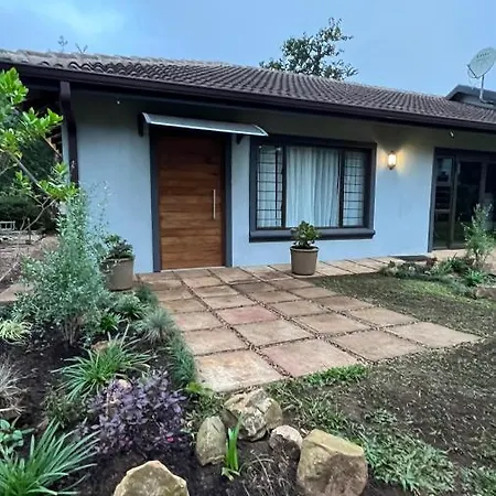 Robyns Nest Self Catering Cottage No1 Kloof Exterior photo