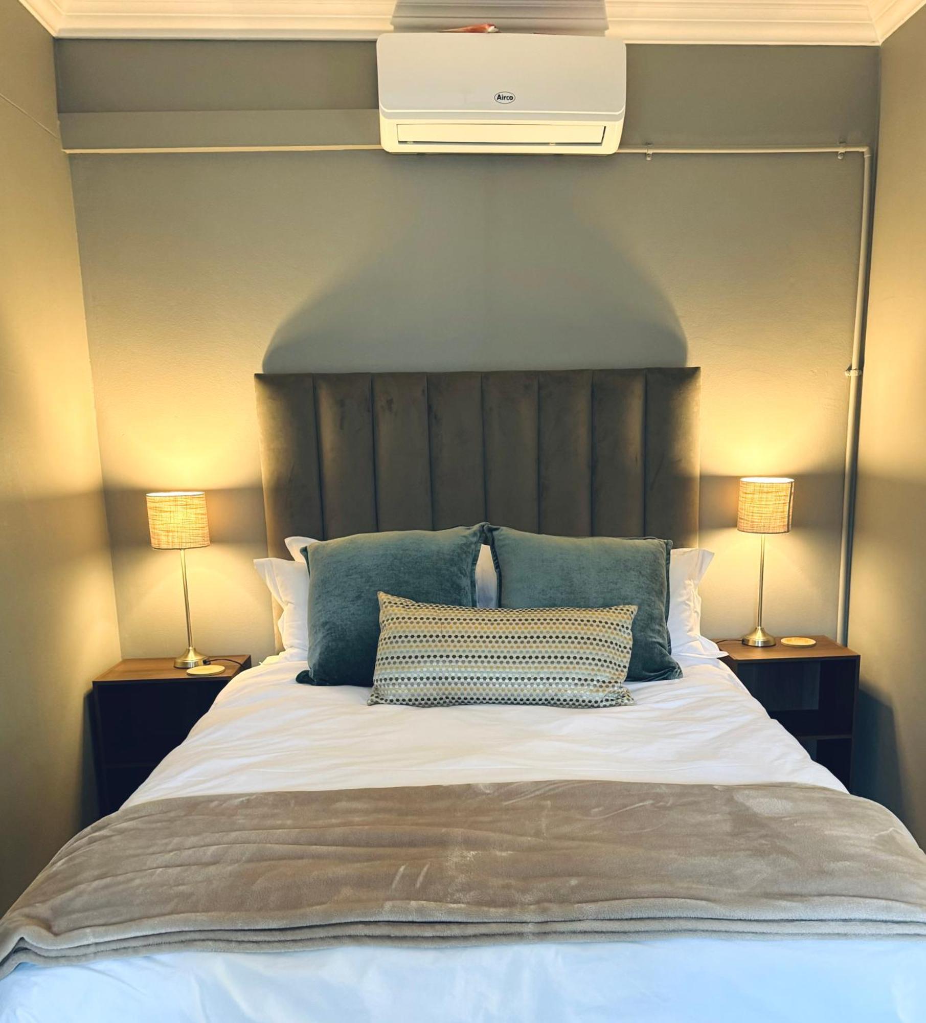 Robyns Nest Self Catering No1 Homestay Kloof